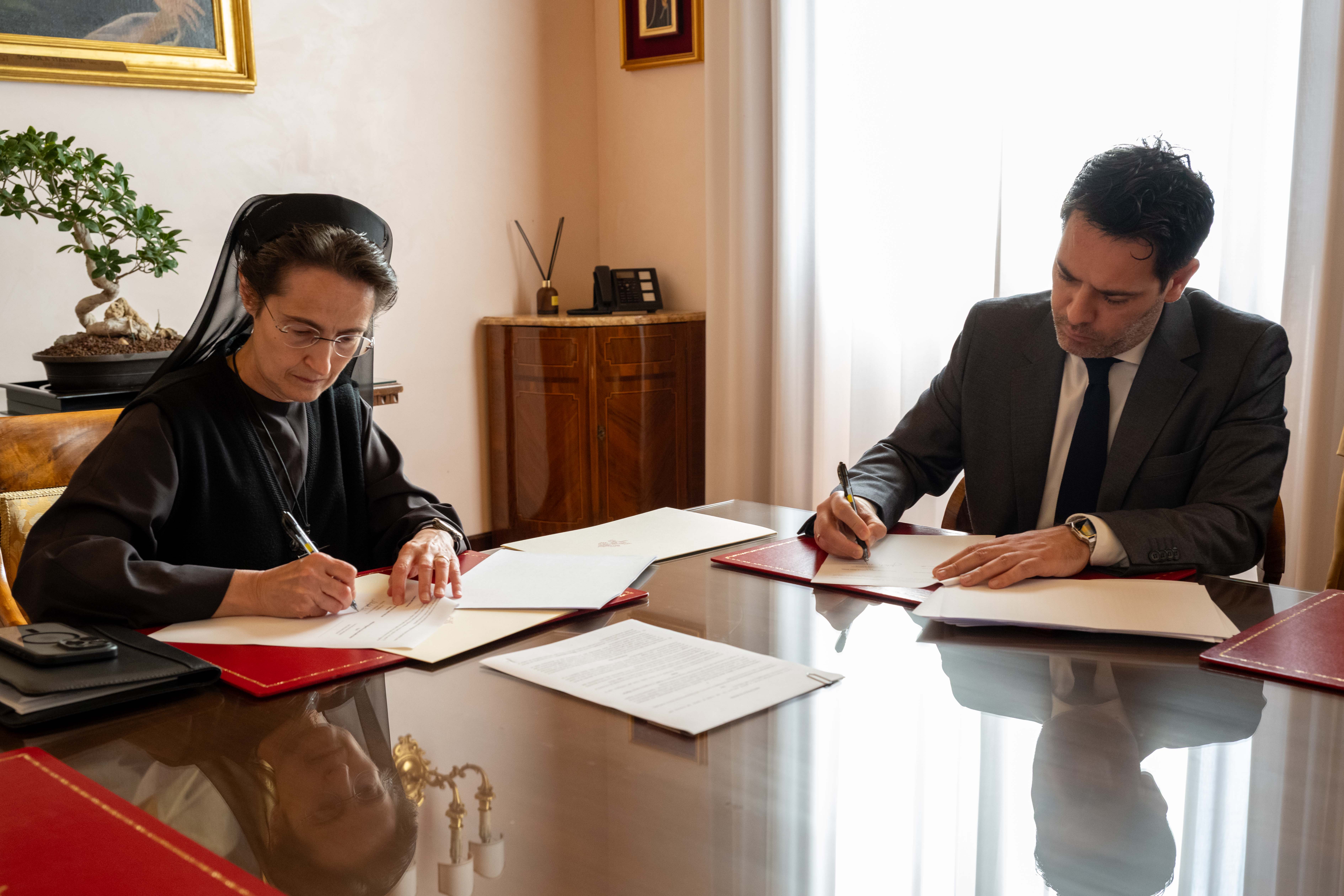 Coins and Stamps: Collaboration Between the Vatican City State Governorate and IPZS Gets Under Way